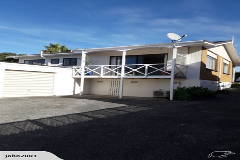 Photo of property in 1/754 Whangaparaoa Road, Manly, Whangaparaoa, 0930