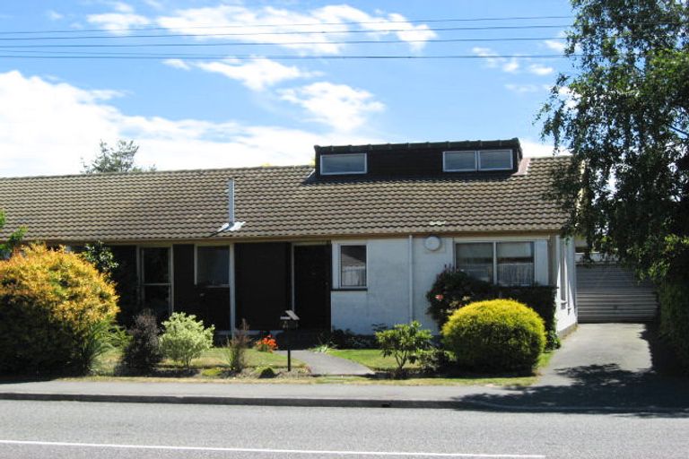 Photo of property in 1/25 Avonhead Road, Avonhead, Christchurch, 8042