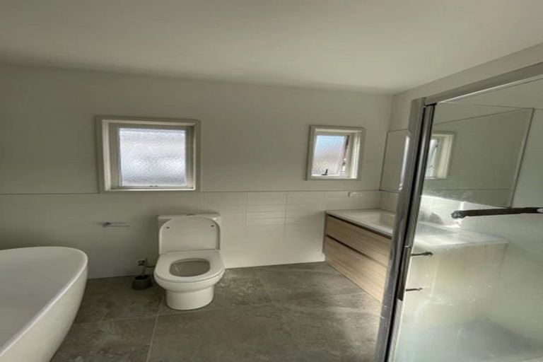 Photo of property in 7 Thornton Road, Milford, Auckland, 0620