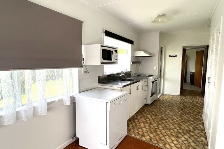 Photo of property in 4 Tasman Crescent, Carterton, 5713