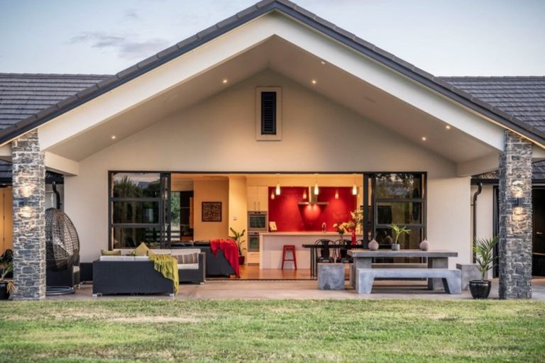 Photo of property in 98 Tamahere Drive, Tamahere, Hamilton, 3283