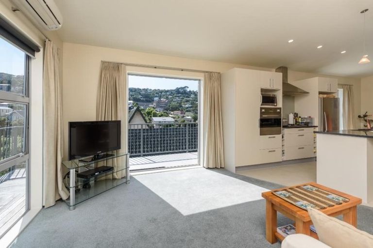 Photo of property in 23 Waikato Street, Island Bay, Wellington, 6023
