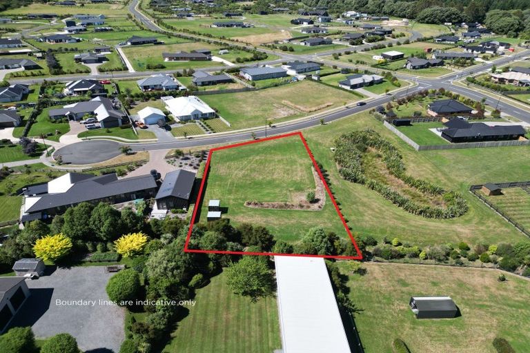 Photo of property in 5 Pukatea Lane, Kinloch, Taupo, 3377