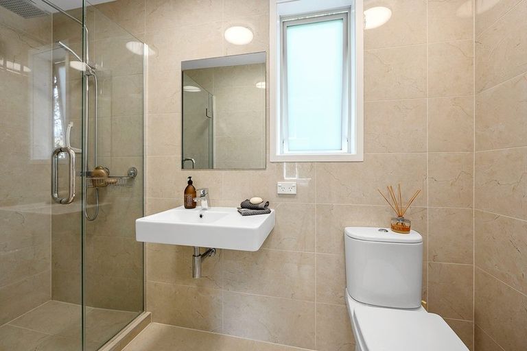 Photo of property in 16 Whitby Crescent, Mairangi Bay, Auckland, 0630