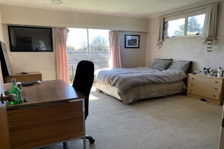 Photo of property in 429 Avonhead Road, Avonhead, Christchurch, 8042