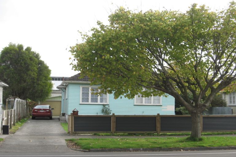 Photo of property in 99 Naenae Road, Naenae, Lower Hutt, 5011