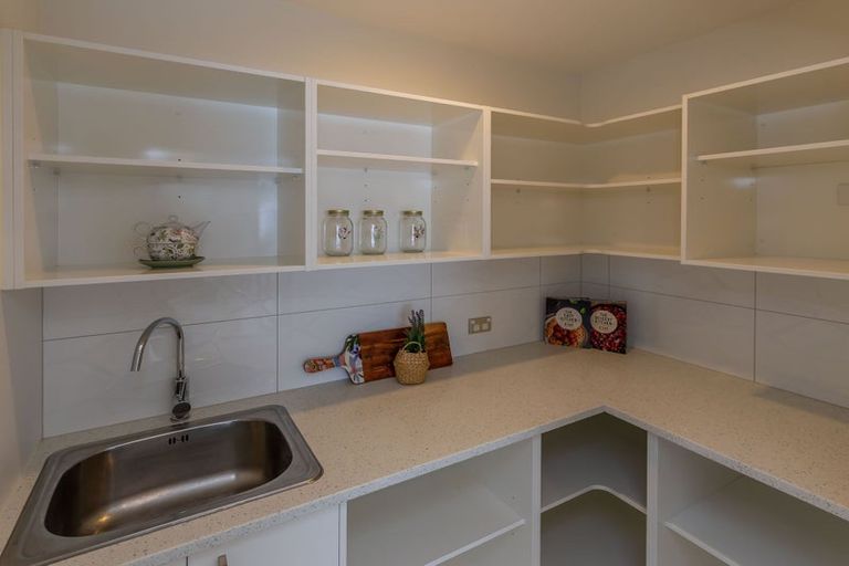 Photo of property in 93 Whincops Road, Halswell, Christchurch, 8025