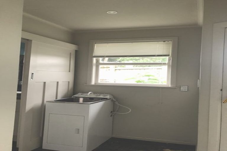 Photo of property in 13 James Street, Glenfield, Auckland, 0629