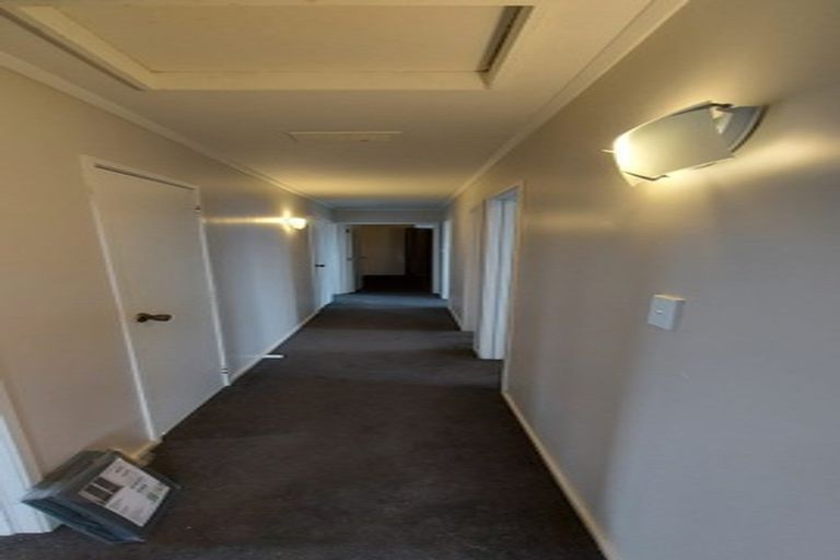 Photo of property in 5 Iris Place, Clendon Park, Auckland, 2103