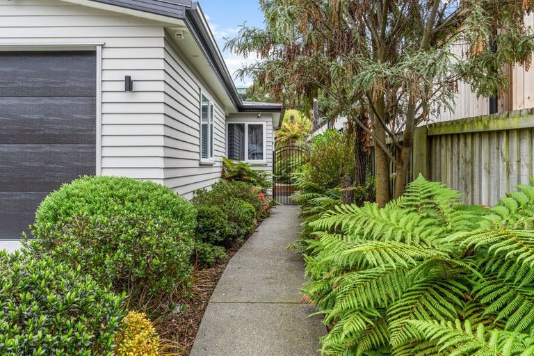Photo of property in 32 Wakatu Avenue, Moncks Bay, Christchurch, 8081