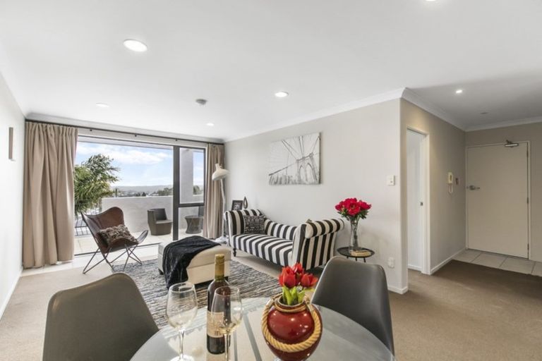 Photo of property in 8/8 Monte Cassino Place, Birkdale, Auckland, 0626