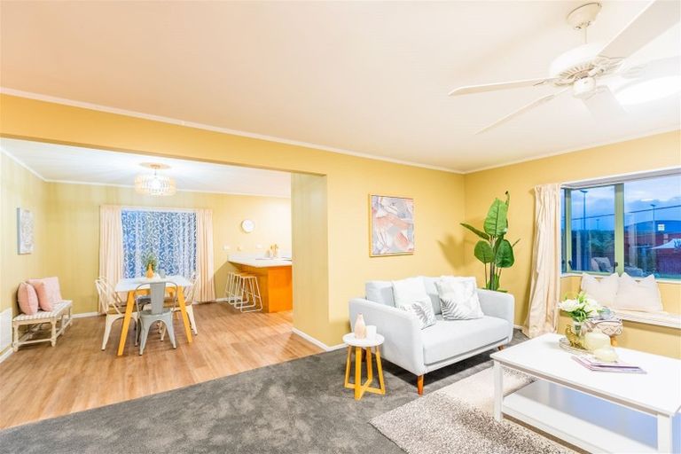 Photo of property in 191 Mazengarb Road, Paraparaumu, 5032