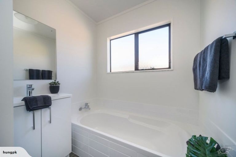 Photo of property in 2a Moray Place, Highbury, Palmerston North, 4412