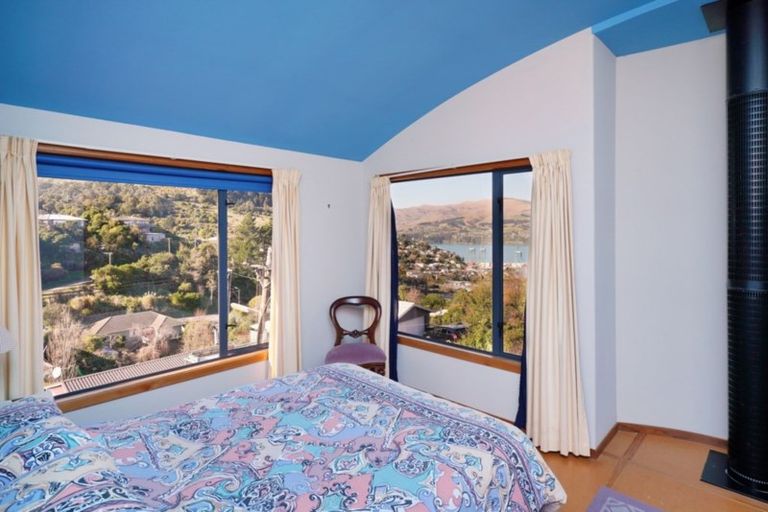 Photo of property in 37 Cornwall Road, Lyttelton, 8082