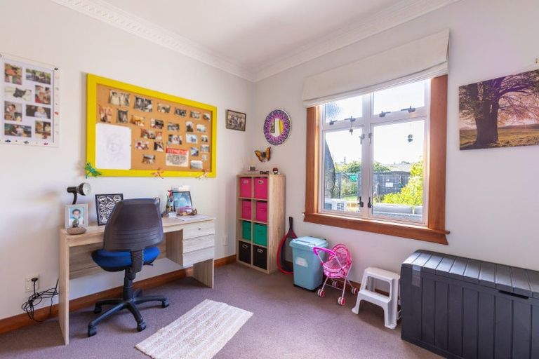 Photo of property in 4 Ranfurly Street, Dannevirke, 4930