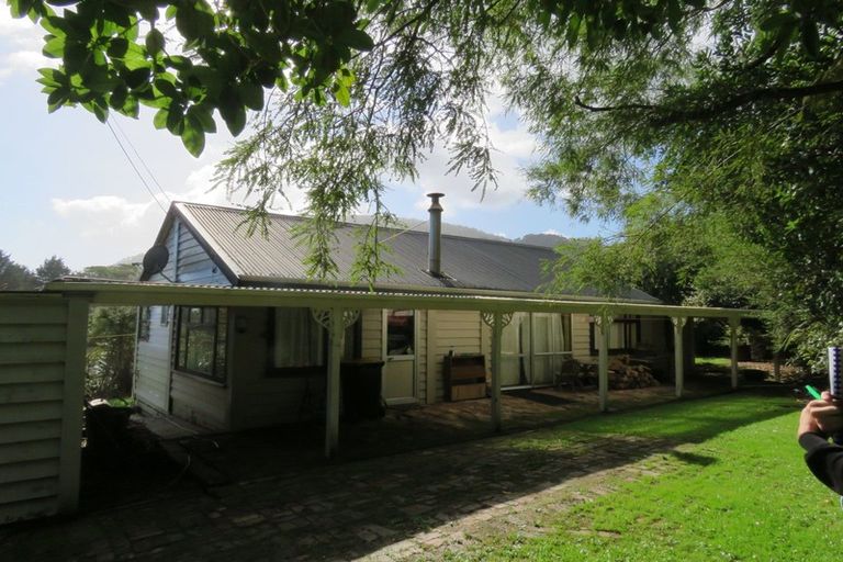 Photo of property in 3 Tyler Road, Ngakawau, 7824