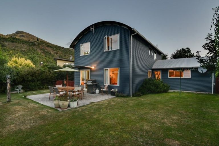 Photo of property in 3 Jopp Street, Arrowtown, 9302