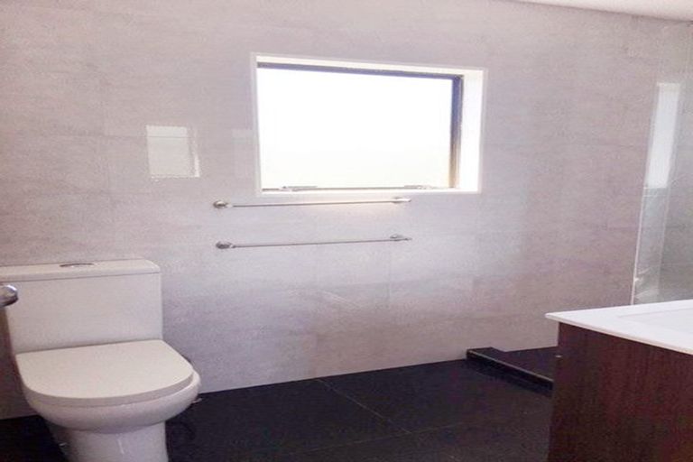 Photo of property in 1/7 Elvira Place, Ranui, Auckland, 0612