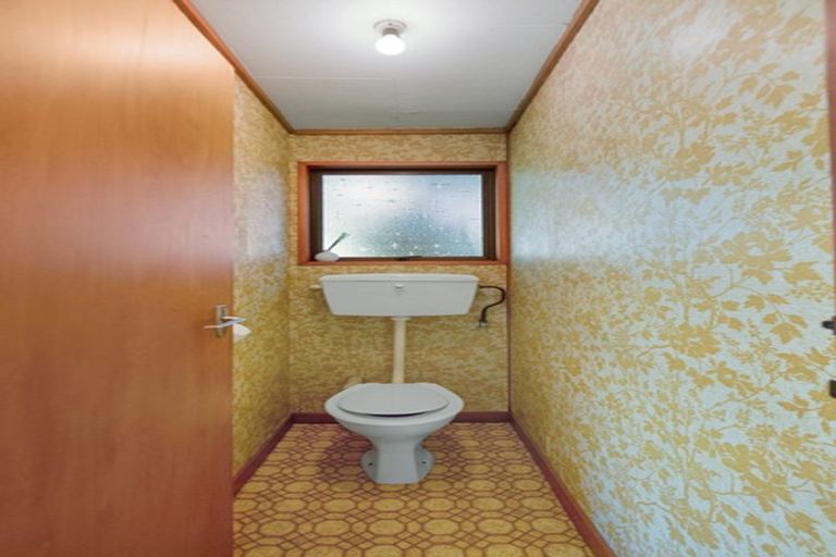 Photo of property in 16 Durham Street, Tapanui, 9522