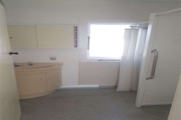 Photo of property in 5 Moorhouse Street, Waimate, 7924