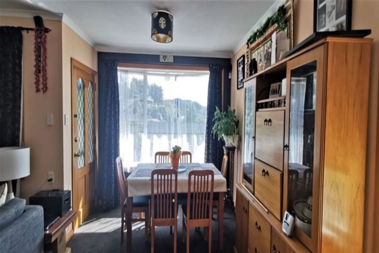 Photo of property in 36 South Terrace, Picton, 7220