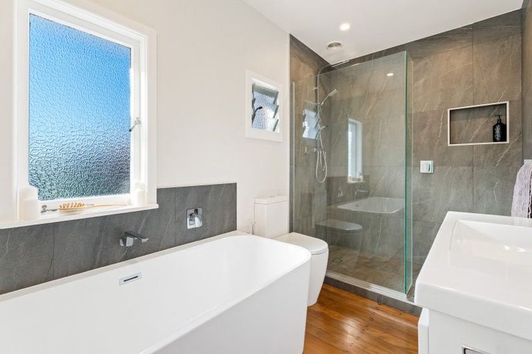 Photo of property in 29 Wallath Road, Onehunga, Auckland, 1061