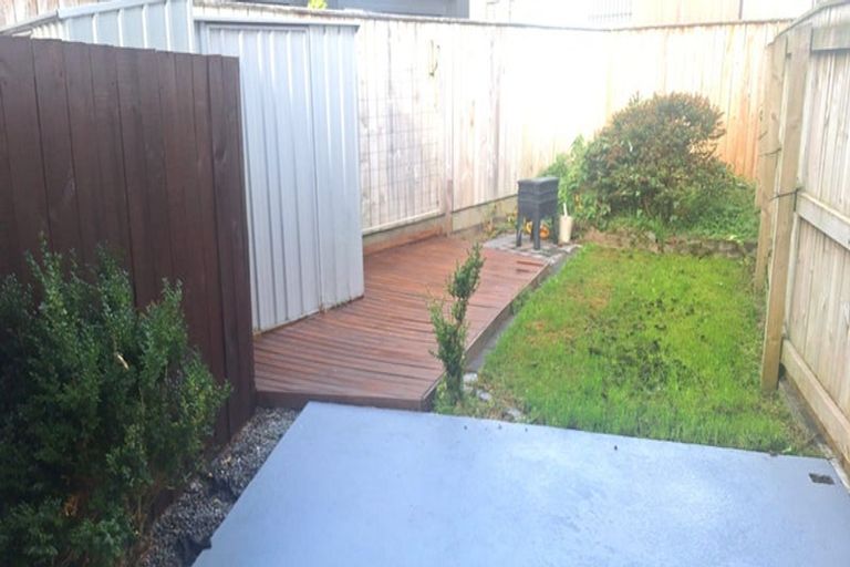 Photo of property in 3/8 Waldie Grove, Avalon, Lower Hutt, 5011