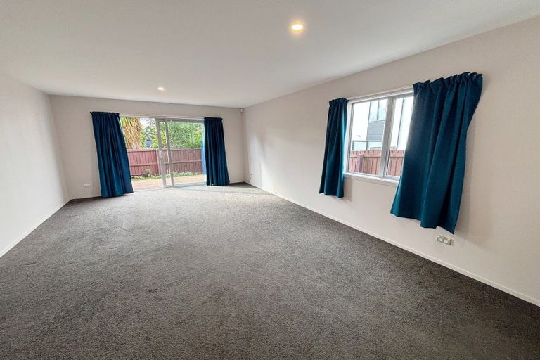 Photo of property in 2/251a Kilmore Street, Christchurch Central, Christchurch, 8011
