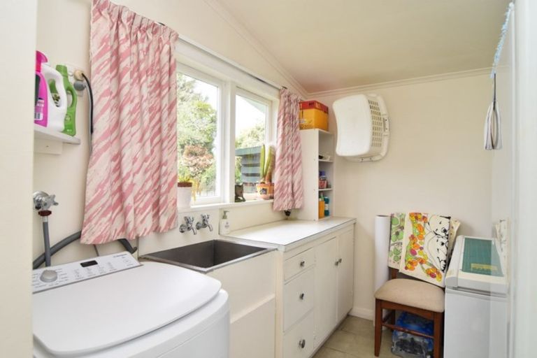 Photo of property in 145 Main Street, Greytown, 5712