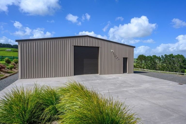 Photo of property in 221 Brookby Road, Brookby, Manurewa, 2576