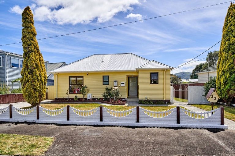 Photo of property in 33 Haig Street, Waterloo, Lower Hutt, 5011