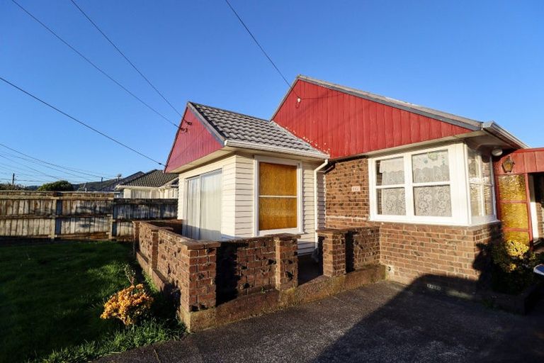 Photo of property in 1002 High Street, Avalon, Lower Hutt, 5011