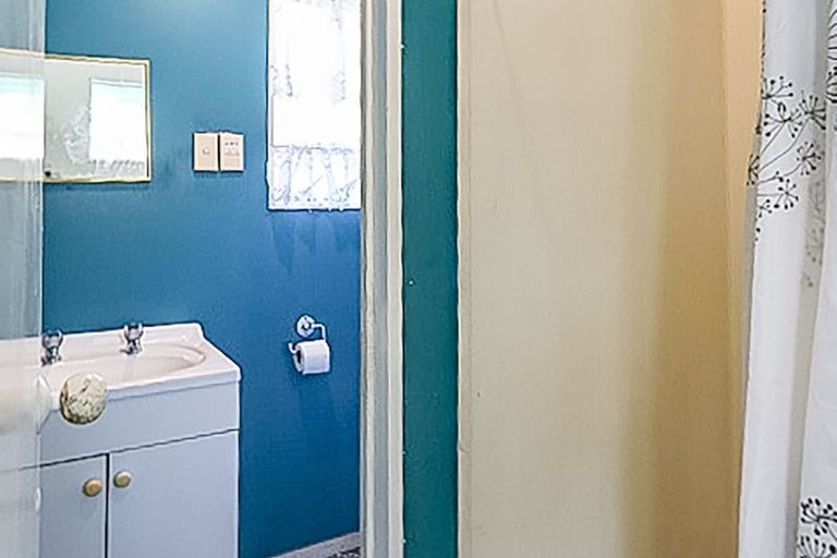 Photo of property in 979 Tuateawa Road, Waikawau, Coromandel, 3584