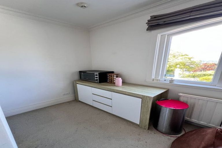 Photo of property in 8 Central Terrace, Kelburn, Wellington, 6012