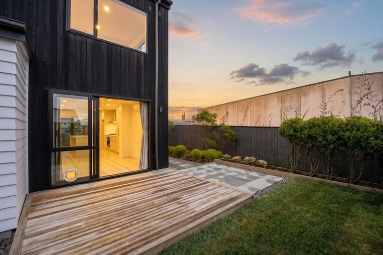 Photo of property in 8 Alexander French Close, Silverdale, 0932