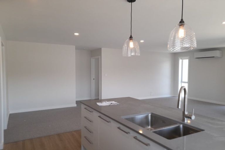 Photo of property in 1 Nottingham Road, Omokoroa, 3114