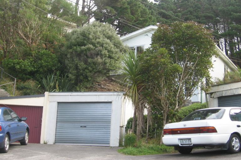 Photo of property in 105 Makara Road, Karori, Wellington, 6012