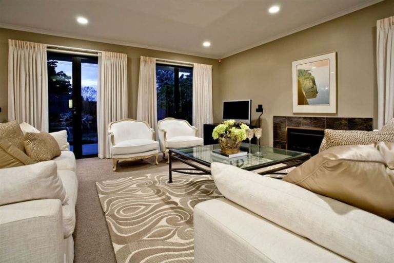 Photo of property in 52 Onetaunga Road, Chatswood, Auckland, 0626