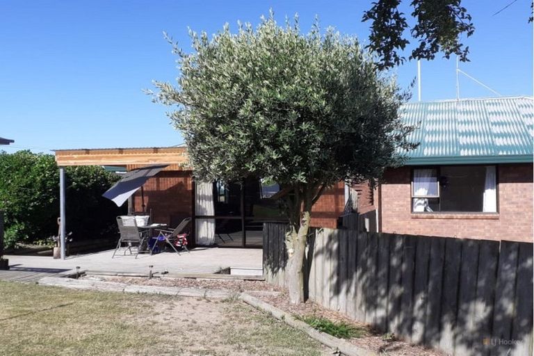 Photo of property in 6 Ellesmere Place, Oceanview, Timaru, 7910