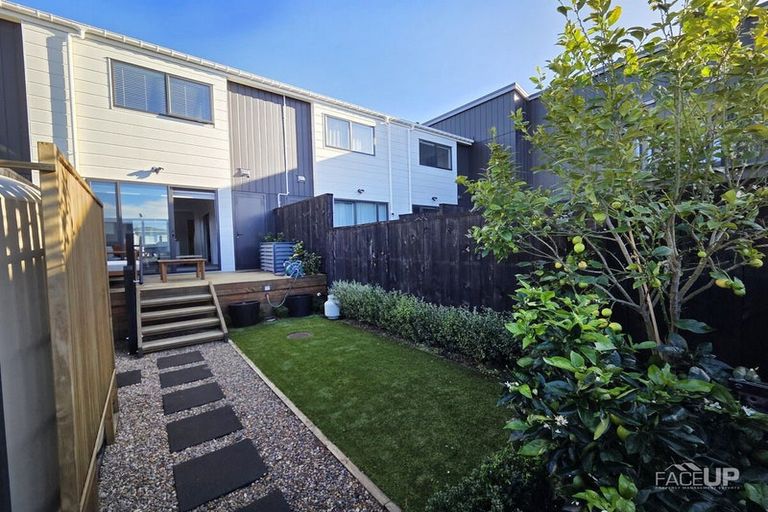 Photo of property in 6/1 Scott Road, Hobsonville, Auckland, 0616