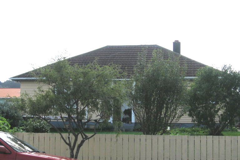 Photo of property in 2/22 Gadsby Street, Avalon, Lower Hutt, 5011