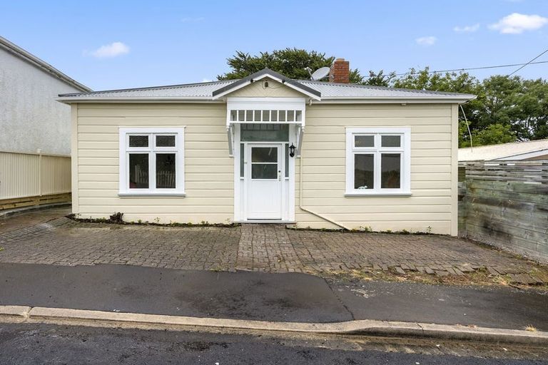 Photo of property in 23 Peel Street, Mornington, Dunedin, 9011