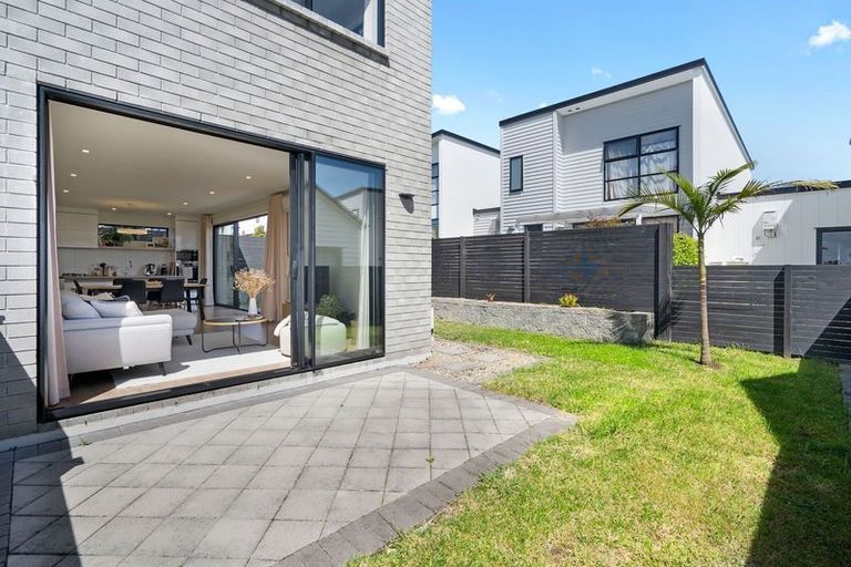 Photo of property in 27b Westgate Drive, Westgate, Auckland, 0614