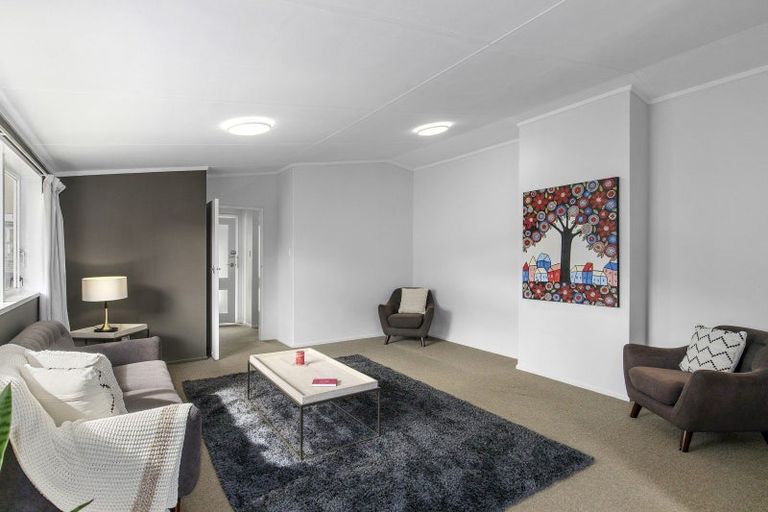 Photo of property in 7 Dunsandel Grove, Silverstream, Upper Hutt, 5019