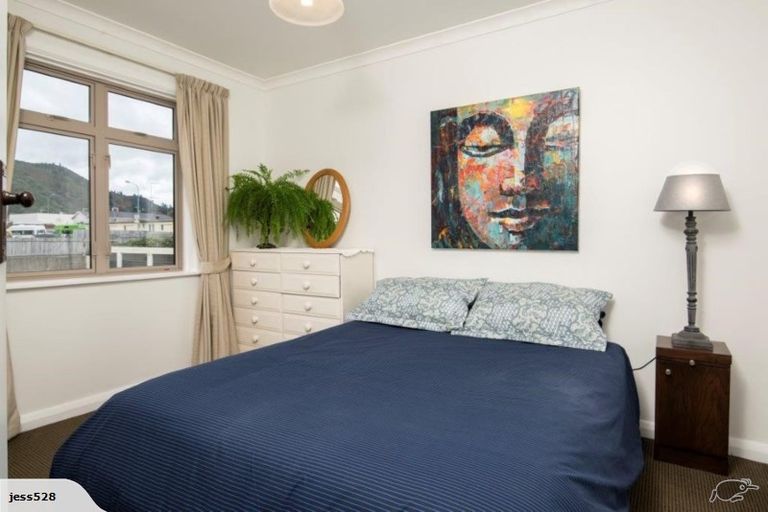 Photo of property in 11-19 Wellington Street, Picton, 7220