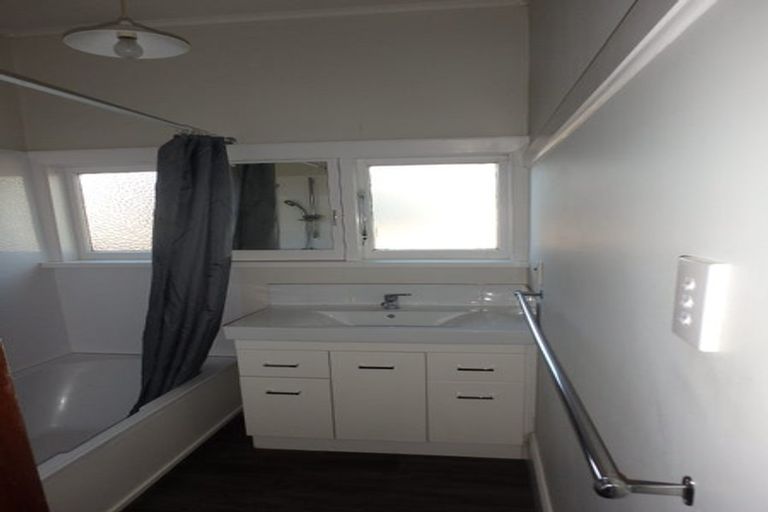 Photo of property in 115 Randolph Street, Woolston, Christchurch, 8062