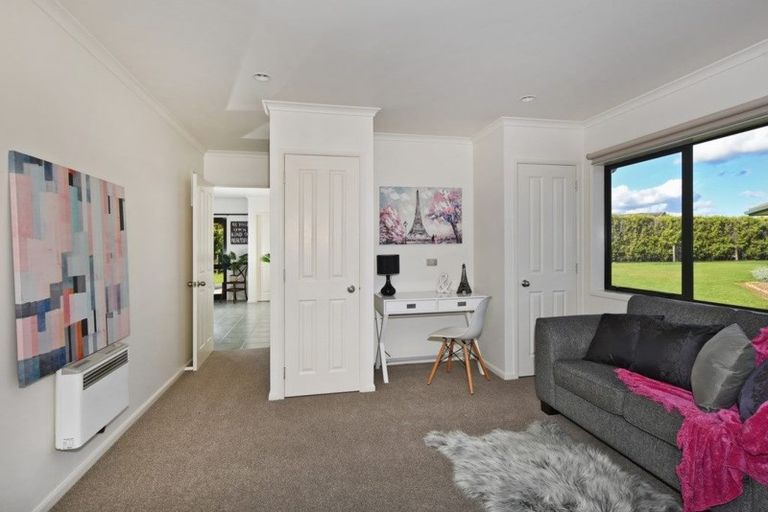 Photo of property in 23 Chatsfield Place, Te Kamo, Whangarei, 0112