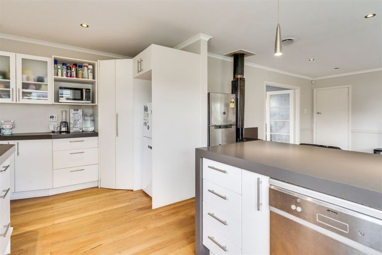 Photo of property in 4 Merton Place, Bryndwr, Christchurch, 8053