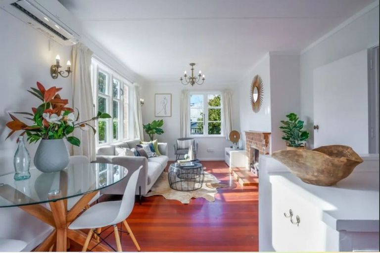 Photo of property in 4 Waitangi Road, Onehunga, Auckland, 1061