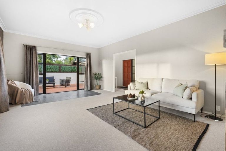 Photo of property in 1/269 Titirangi Road, Titirangi, Auckland, 0604